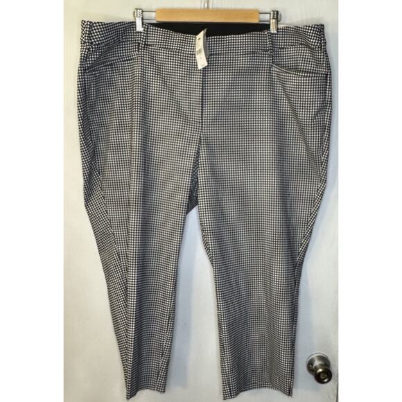 Lane Bryant Capri Women’s Plus Size 26 Four Season Slim Mid- Rise Gingham NEW - Picture 3 of 13